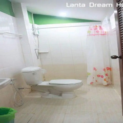 Апартаменты Lanta Dream House Apartment Ланта ванная