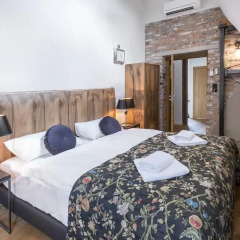 Апартаменты Antique Apartments - Plac Szczepanski Студия с различными типами кроватей фото 14