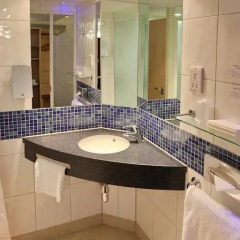Отель Holiday Inn Express Birmingham Redditch 3* Стандартный номер с различными типами кроватей фото 7