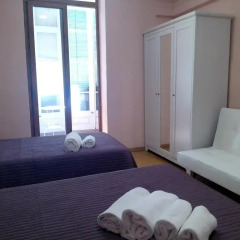 Отель Hostal Balmes Centro Стандартный номер с разными типами кроватей