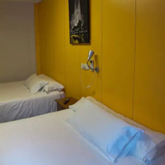 Отель Hostal Paris Стандартный номер с различными типами кроватей фото 9