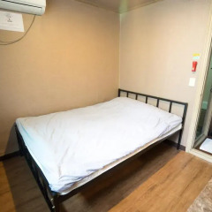 Beewon Guest House - Hostel Стандартный номер с двуспальной кроватью фото 9
