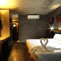 B2 Bangkok Hotel - Srinakarin 3* Номер Делюкс с различными типами кроватей