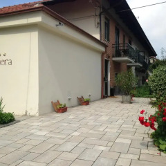 Отель B&B La Falconera парковка