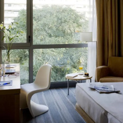 Отель Occidental Atenea Mar - Adults Only 4* Улучшенный номер с различными типами кроватей фото 3