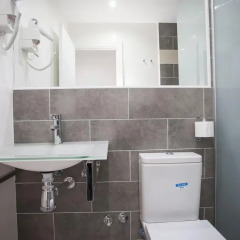 Отель Hostal CC Malasaña Улучшенный номер с различными типами кроватей фото 17