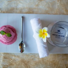 Отель Royal Beach Boutique Resort & Spa Koh Samui сейф в номере