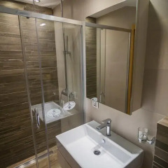 Отель Butua Residence 4* Стандартный номер с различными типами кроватей фото 6