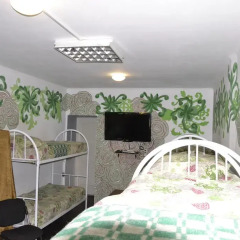 Hostel on Kontraktova Ploshcha Кровать в общем номере фото 3