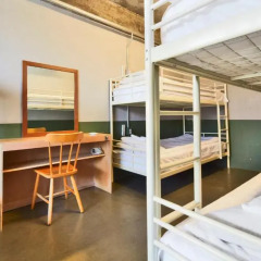 G guesthouse Itaewon - Hostel Кровать в общем номере с двухъярусной кроватью фото 16