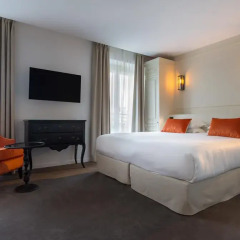 Отель Hôtel La Comtesse 4* Стандартный номер с различными типами кроватей фото 6
