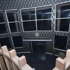 De Brit Hotel развлечения