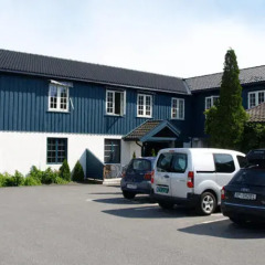 Отель Grimstad Vertshus Норвегия, Гримстад - отзывы, цены и фото номеров - забронировать отель Grimstad Vertshus онлайн парковка