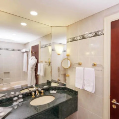 Отель Roda Al Bustan Стандартный номер с различными типами кроватей фото 7