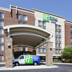 Отель Holiday Inn Express & Suites Bloomington - Mpls Arpt Area West Блумингтон городской автобус