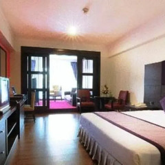 Karnmanee Palace Hotel 4* Полулюкс с различными типами кроватей фото 3