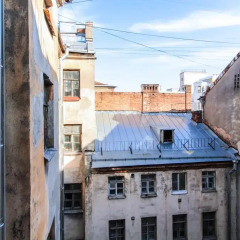 Гостиница SuperHostel на Пушкинской 14 в Санкт-Петербурге - забронировать гостиницу SuperHostel на Пушкинской 14, цены и фото номеров Санкт-Петербург балкон