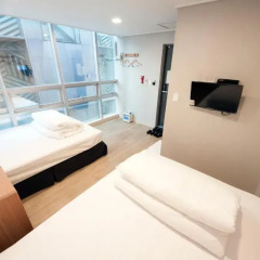 K-grand Hostel Myeongdong Стандартный семейный номер фото 9