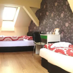 Отель Garden House 2* Стандартный номер с двуспальной кроватью (общая ванная комната) фото 5