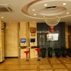 Joyfulstar Hotel Pudong Airport Chenyang 2* Стандартный номер с различными типами кроватей фото 3