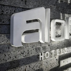 Отель Aloft Seoul Gangnam с домашними животными