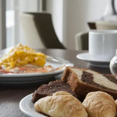 Plaka Hotel в номере