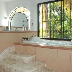 Отель E&J Boutique Residences 3* Люкс с различными типами кроватей фото 15