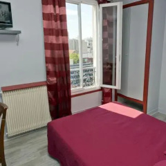 Отель Hipotel Paris Belgrand балкон