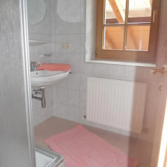 Отель Appartement beim Brunnen 12 Австрия, Хохгургль - отзывы, цены и фото номеров - забронировать отель Appartement beim Brunnen 12 онлайн ванная