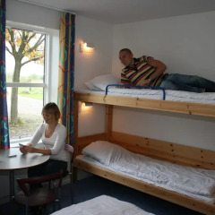 Отель Danhostel Copenhagen Amager Стандартный семейный номер с двуспальной кроватью (общая ванная комната) фото 2