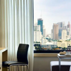 Отель AVANI Atrium Bangkok 4* Номер Делюкс с различными типами кроватей фото 7