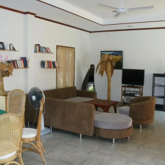 Отель Villa Chomphoo интерьер отеля