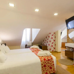 Hotel Borges Chiado 3* Стандартный семейный номер с двуспальной кроватью фото 2