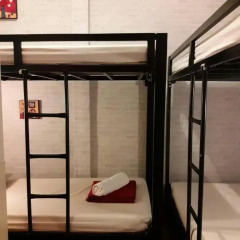 Bed Bangkok Hostel Кровать в общем номере с двухъярусной кроватью фото 2