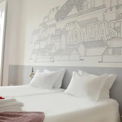 Отель Lisbon Check-In Guesthouse 3* Стандартный номер с двуспальной кроватью (общая ванная комната) фото 13