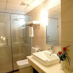 Skylark Hotel 4* Улучшенный номер с различными типами кроватей