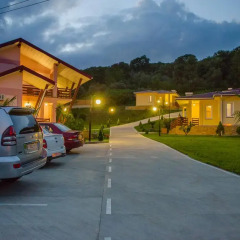 Отель Tihaya Gavan Chalet Адлер парковка