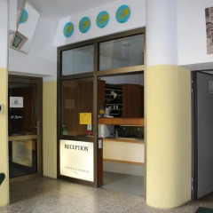 Отель Porzellaneum банкомат