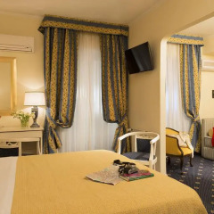 Napoleon Hotel 4* Улучшенный номер с различными типами кроватей фото 12