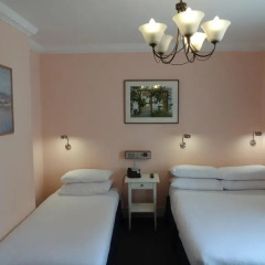 Manor Hotel 2* Стандартный номер с различными типами кроватей