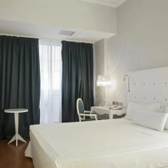 Hotel De La Ville 4* Улучшенный номер с различными типами кроватей фото 2