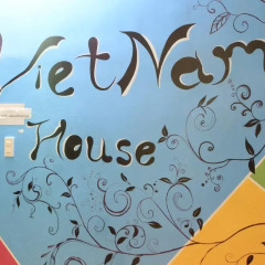 Vietnam House Hostel Далат спа