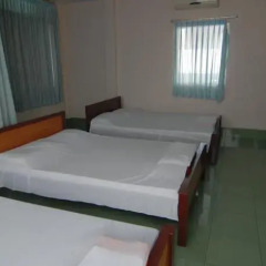 Отель Vy Khanh Guesthouse комната для гостей фото 2