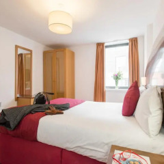 Отель PREMIER SUITES Manchester комната для гостей фото 3