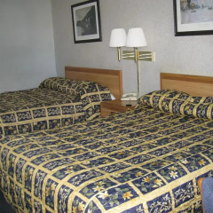 Отель Super 8 by Wyndham Inglewood/LAX/LA Airport 2* Люкс с различными типами кроватей