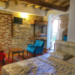 Отель Parmis Boutique House 3* Номер Делюкс фото 11
