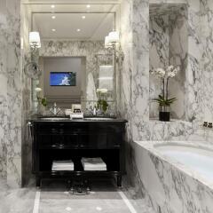 Hotel Sacher 5* Улучшенный номер с различными типами кроватей фото 4