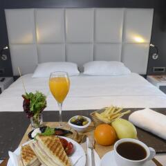 Smart Hotel Izmir 4* Номер Бизнес с различными типами кроватей