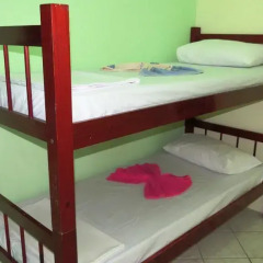 Отель Pousada Piramidy 3* Кровать в мужском общем номере с двухъярусной кроватью фото 4