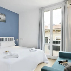 Апартаменты Habitat Apartments Beach Studio Барселона комната для гостей фото 2